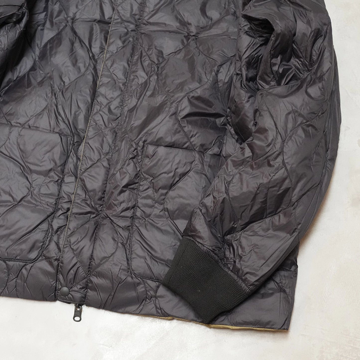 【TAION】タイオン unisex Japan Special Reversible MA-1 Down Jacket "Crzy Olive×Black"