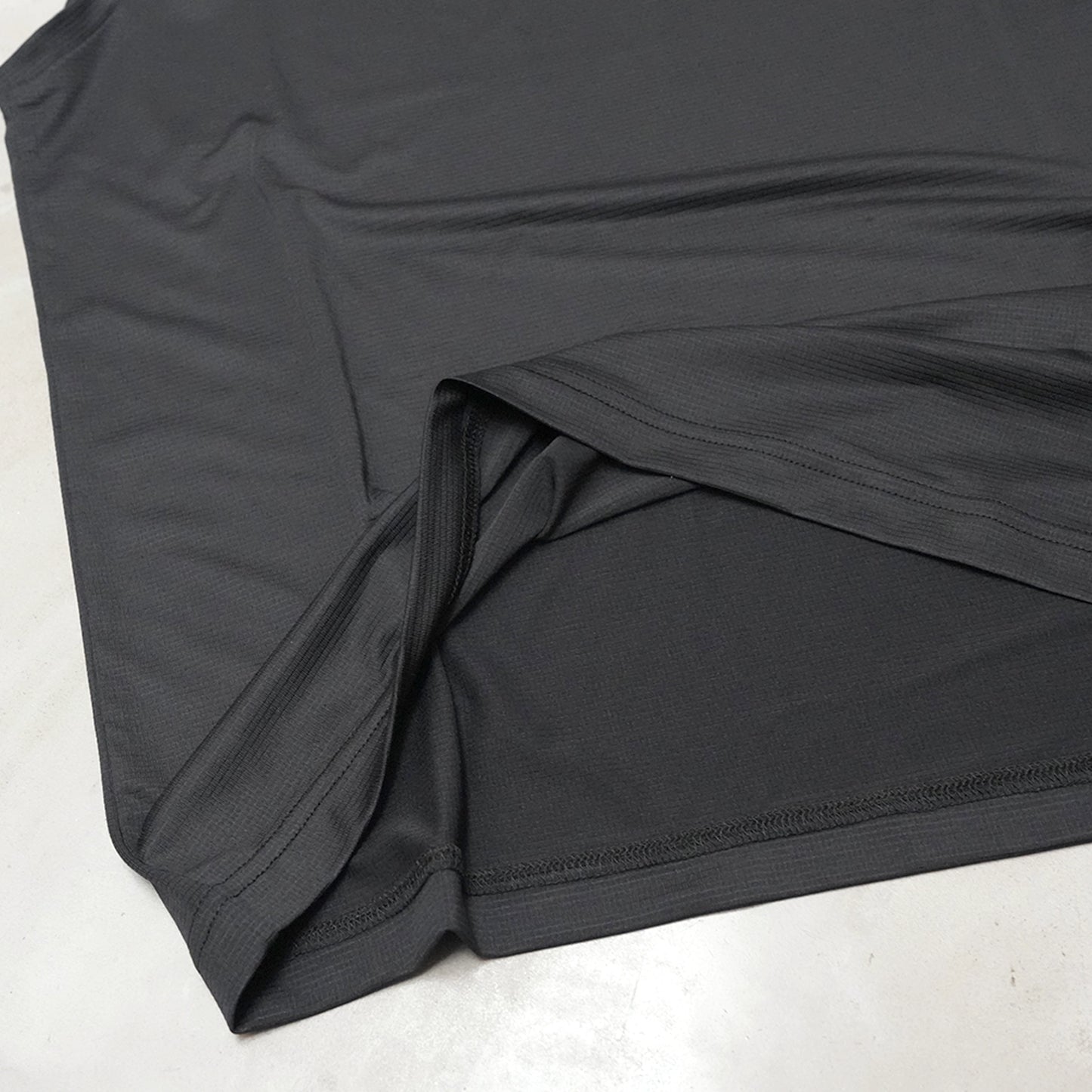 【and wander】アンドワンダー Altra × and wander tank top "Black" ※ネコポス可