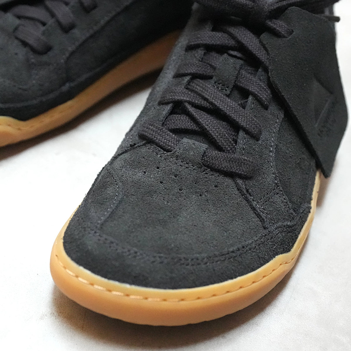 【Moonlight Gear】ムーンライトギア men's Gobi Sneaker Skate × Vivobarefoot "Obsidian"