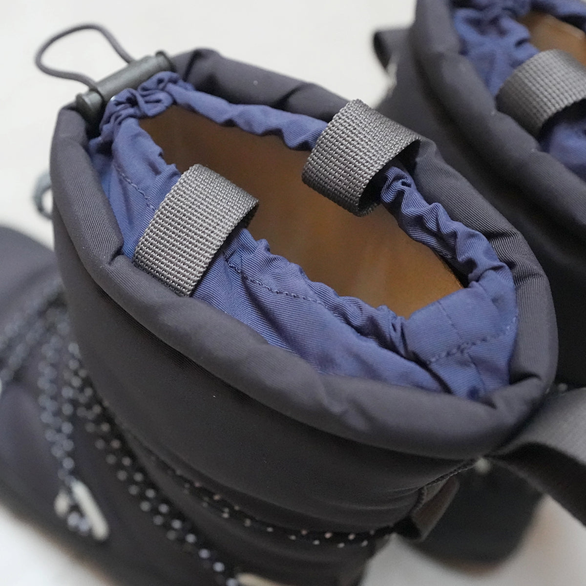 【VIVOBAREFOOT】ヴィヴォ ベアフット men's Tracker Pioneer Boot WP "Eclipse"