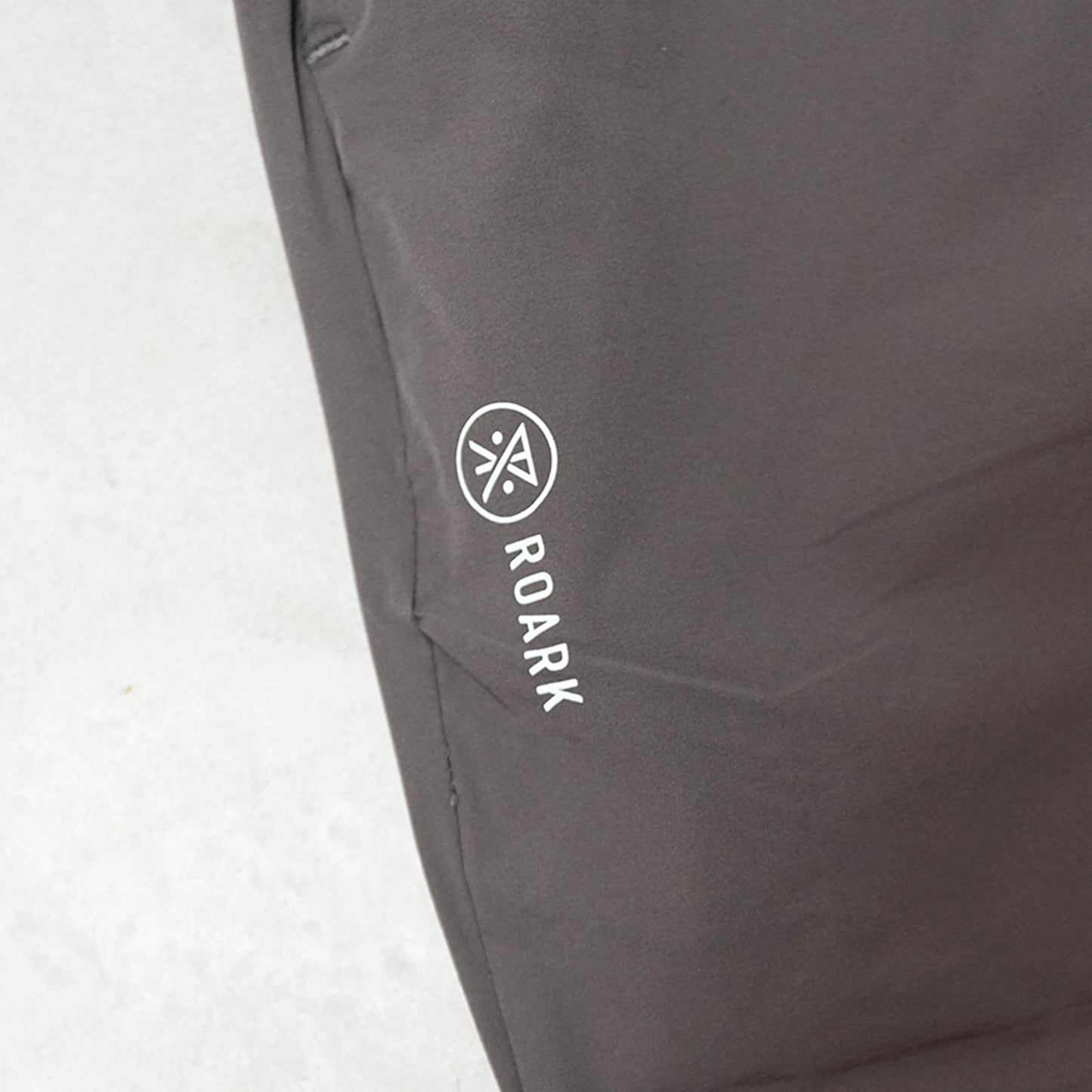 【ROARK RUN AMOK】ロアークランアモック men's Alta Jogger "Onyx" ※ネコポス可