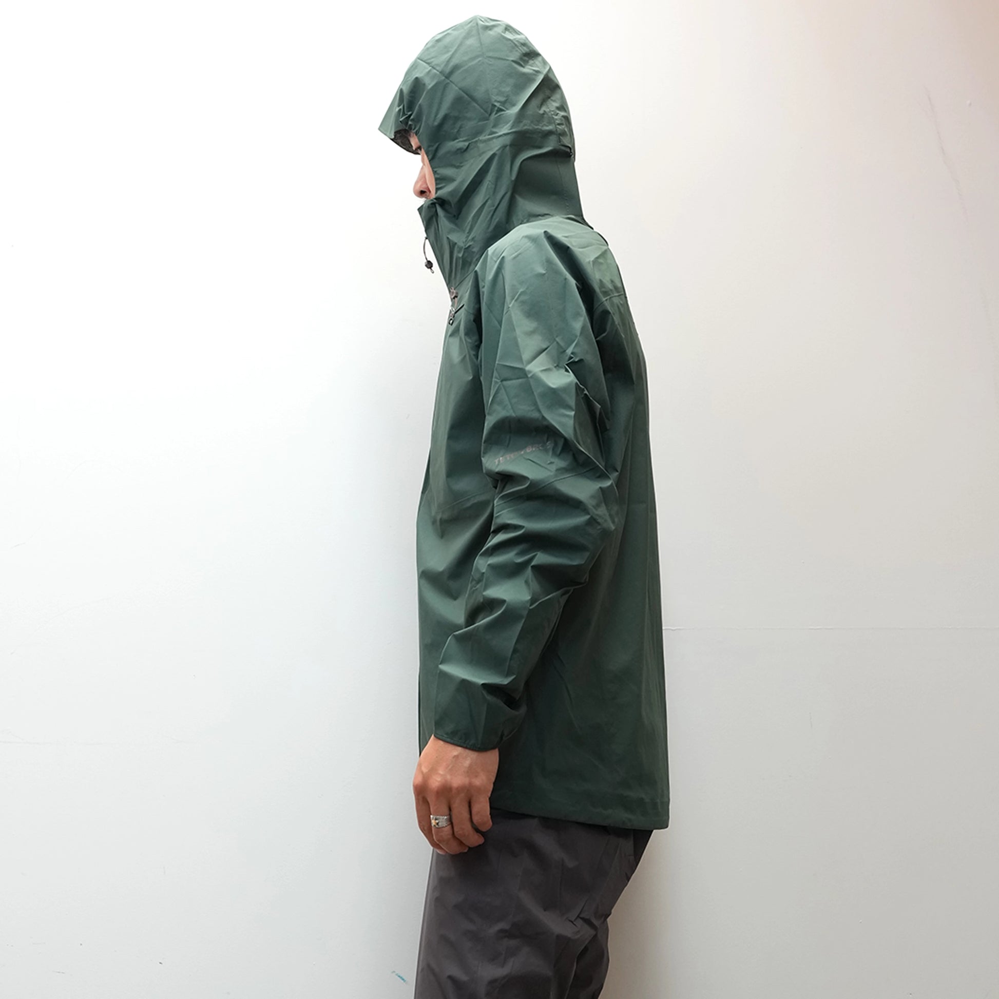 Teton Bros ティートンブロス Feather Rain Jacket – Yosemite