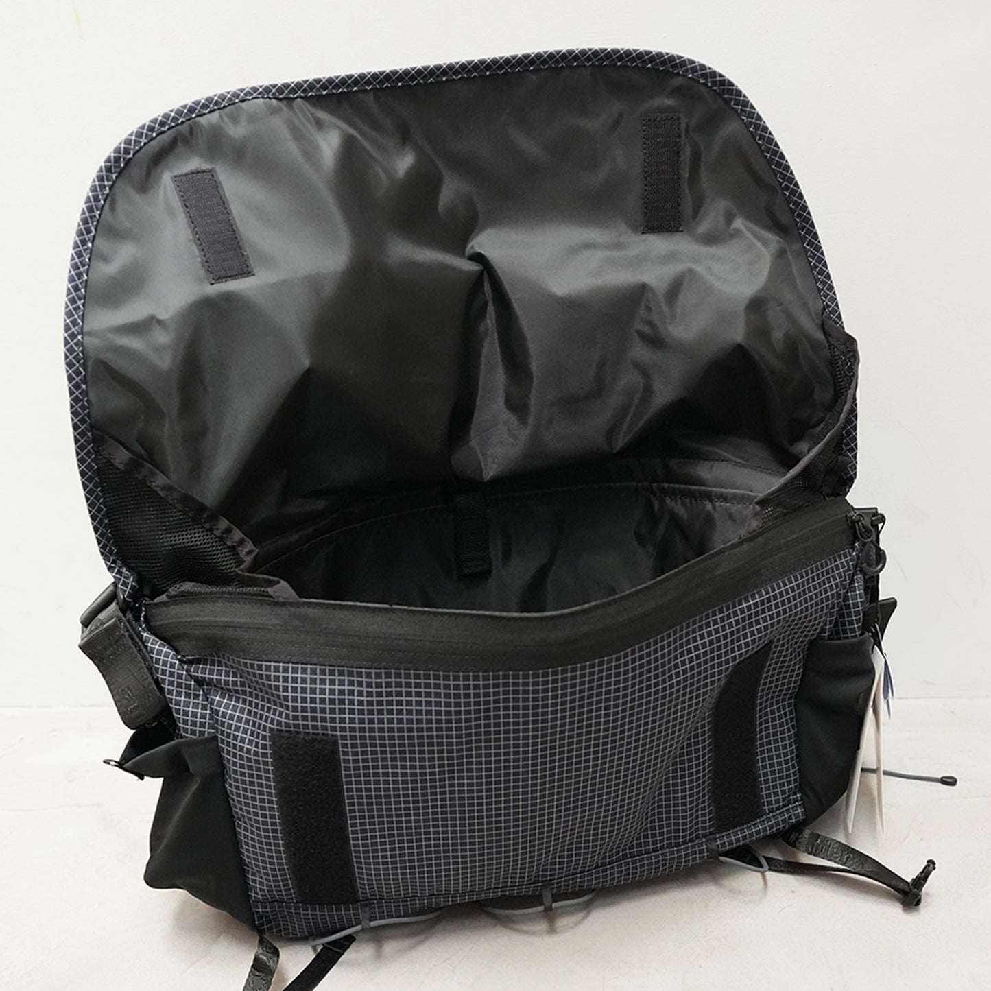 【and wander】アンドワンダー ocean rip messenger bag ”2Color”