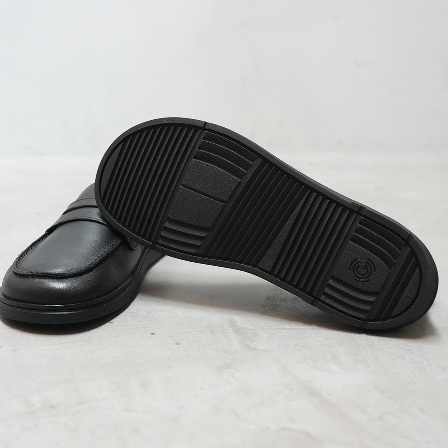 【GROUNDIES】 グラウンディーズ unisex Brisbane "Black"