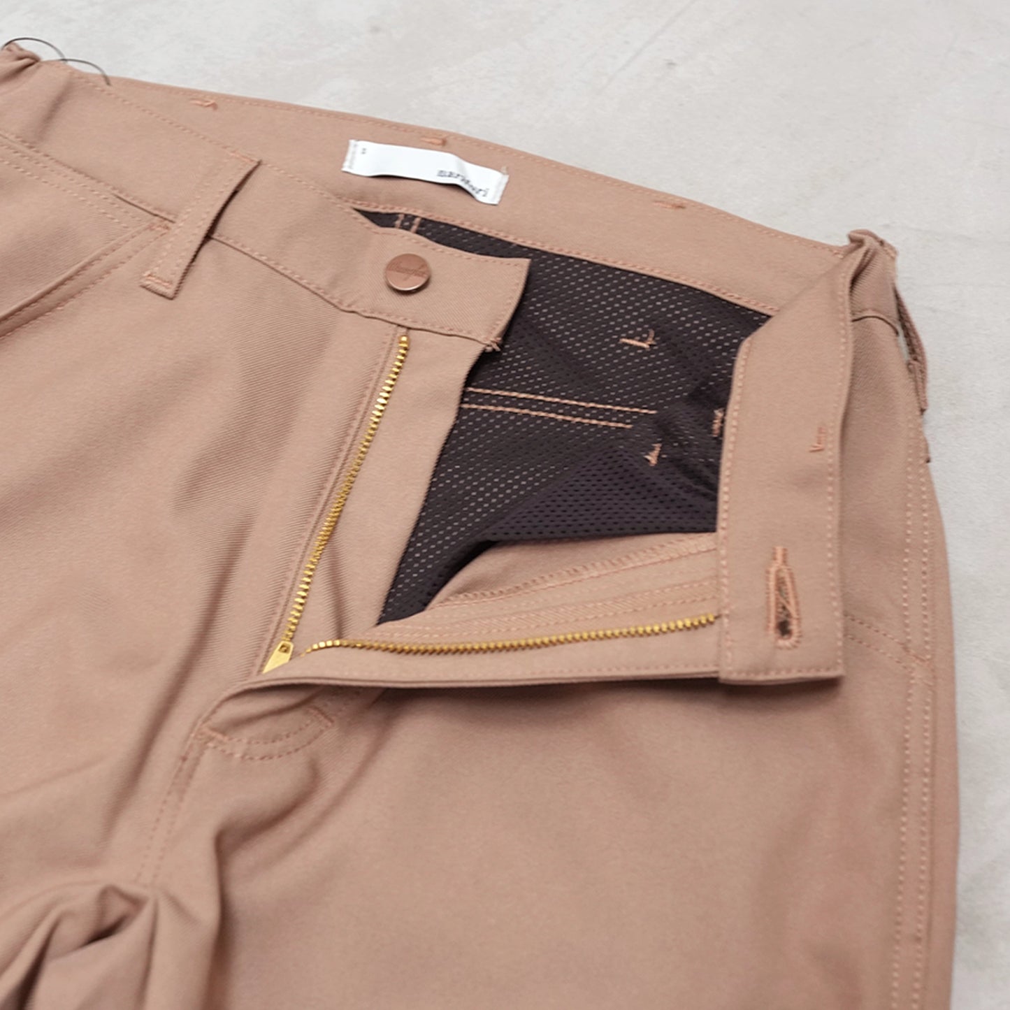 【NFC narifuri】ネイチャーフィールドクラブ ナリフリ narifuri × Wrangler NFC 6ポケットパンツ "Beige”