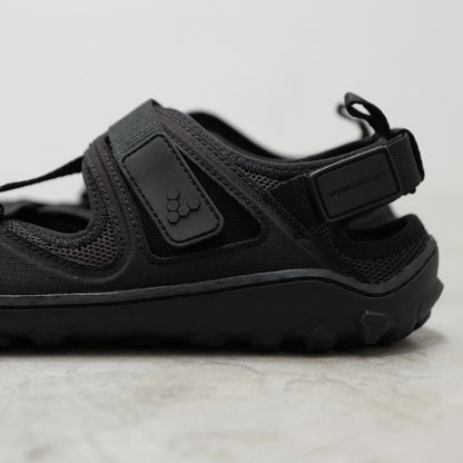 【VIVOBAREFOOT】ヴィヴォ ベアフット women's Tracker Sandal "Obsidian"