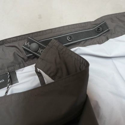 【and wander】アンドワンダー rain wrap skirt "Charcoal"