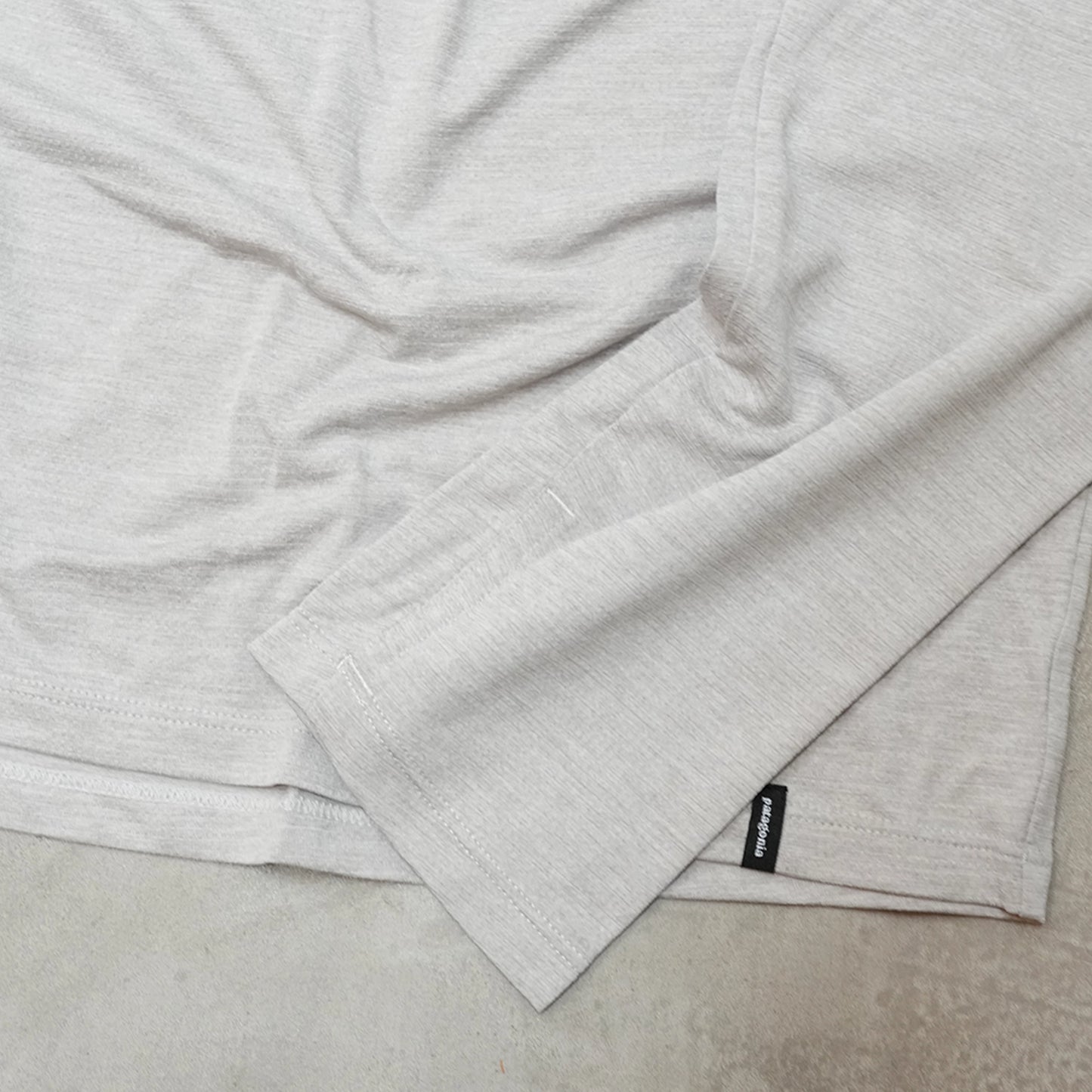 【patagonia】パタゴニア men's Long-Sleeved Capilene Cool Sun Shirt (Fitz Roy Trout) ※ネコポス可