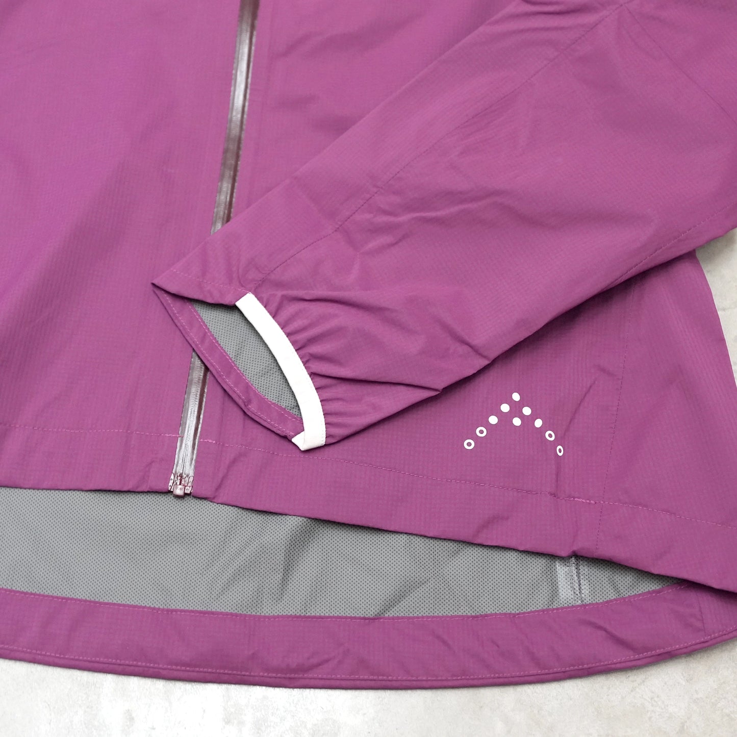 【Rab】ラブ women's Downpour Trail Light Jacket "2Color"