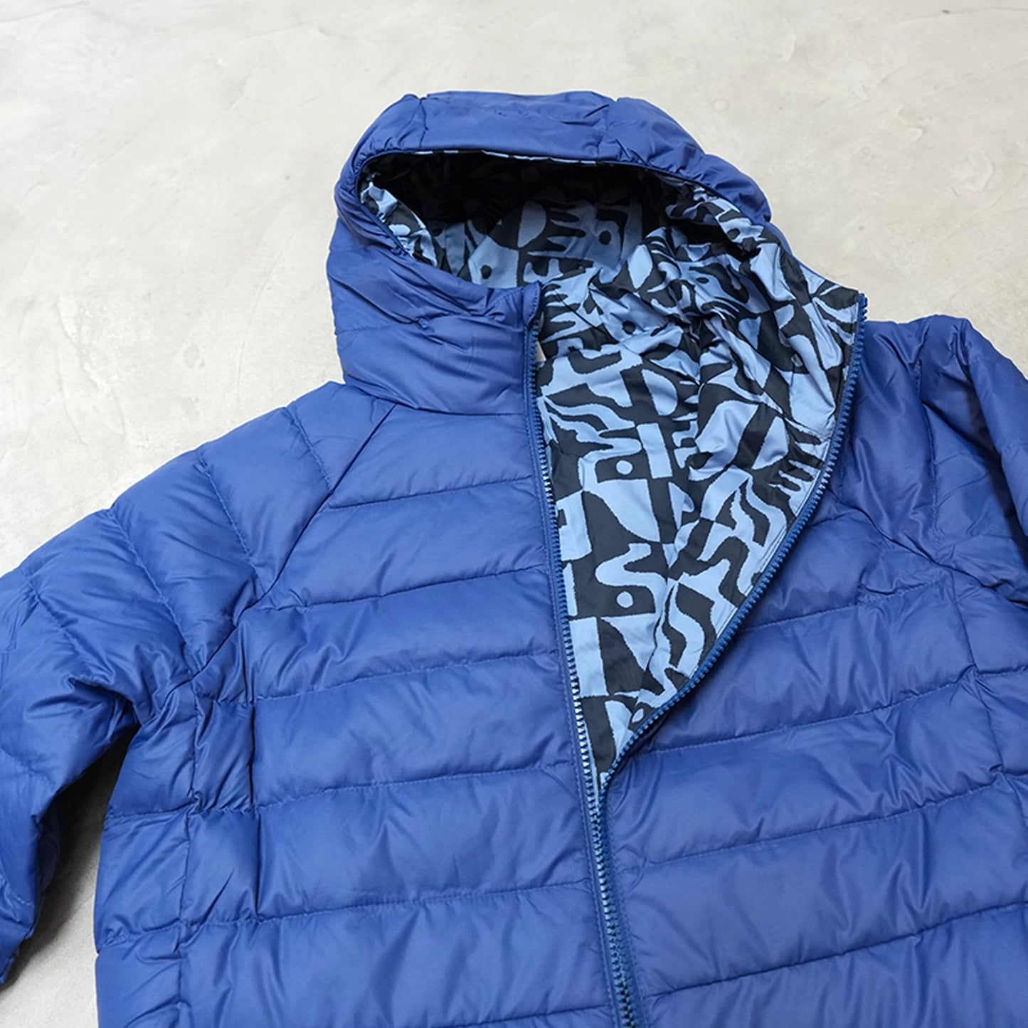 【patagonia】パタゴニア Kids Reversible Down Sweater Hoody "2Color"