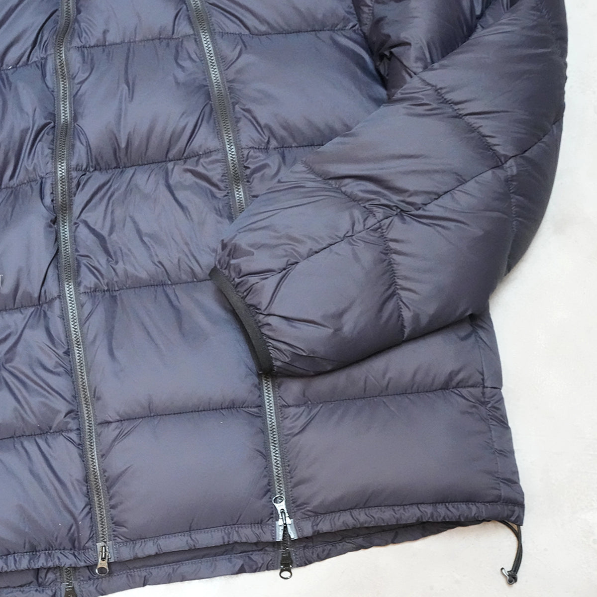 【Mountain Research】マウンテンリサーチ 4 Zips Down Parka "Black"