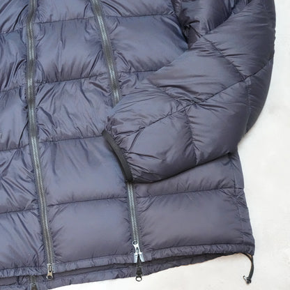 【Mountain Research】マウンテンリサーチ 4 Zips Down Parka "Black"