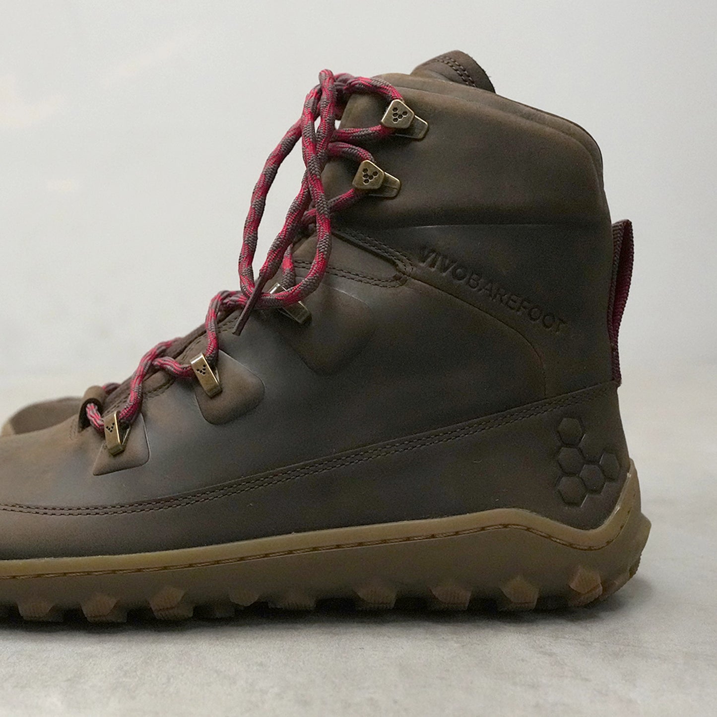 【VIVOBAREFOOT】ヴィヴォ ベアフット women's Tracker Leather AT Ⅱ "Bracken"