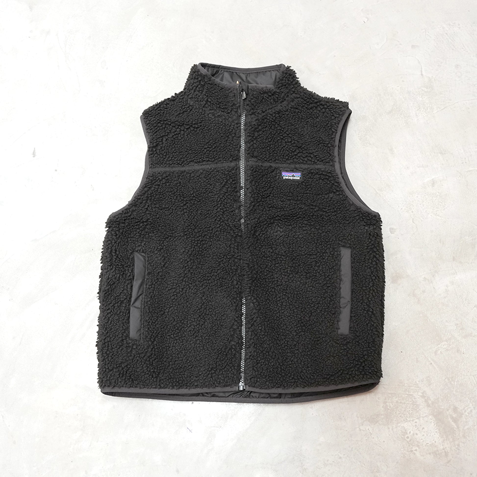 patagonia パタゴニア Kids Reversible Ready Freddy Vest – Yosemite patagonia パタゴニア Kids Reversible Ready Freddy Vest – Yosemite