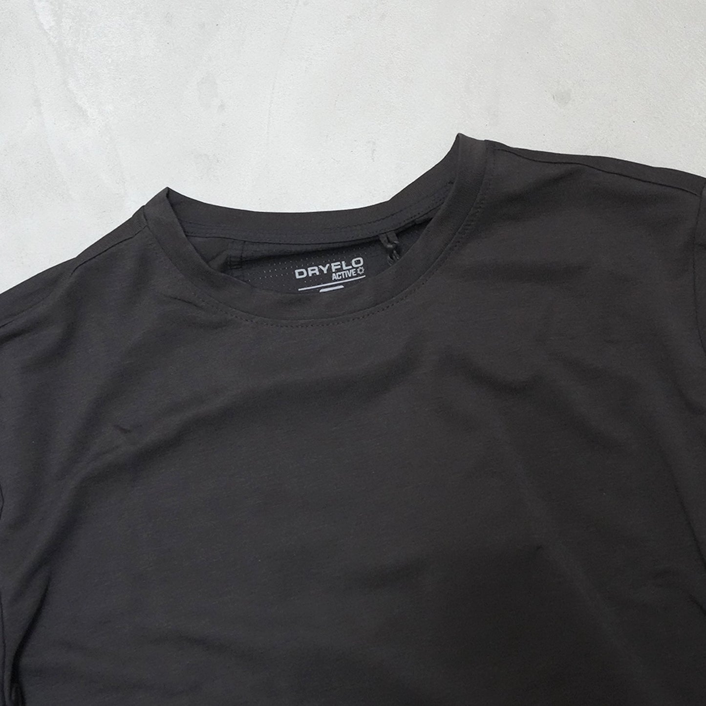 【Rab】ラブ women's Rivelin Crop Tee "Black" ※ネコポス可