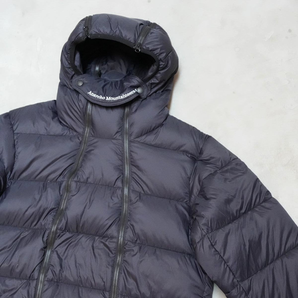 【Mountain Research】マウンテンリサーチ 4 Zips Down Parka "Black"