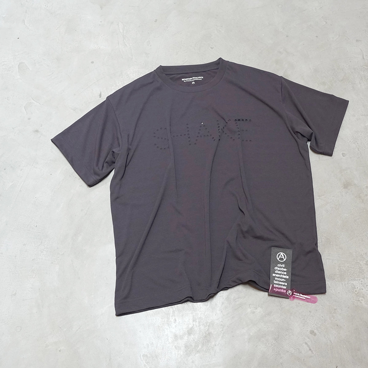 Mountain Research マウンテンリサーチ Punctured Letters Q.D. Tee