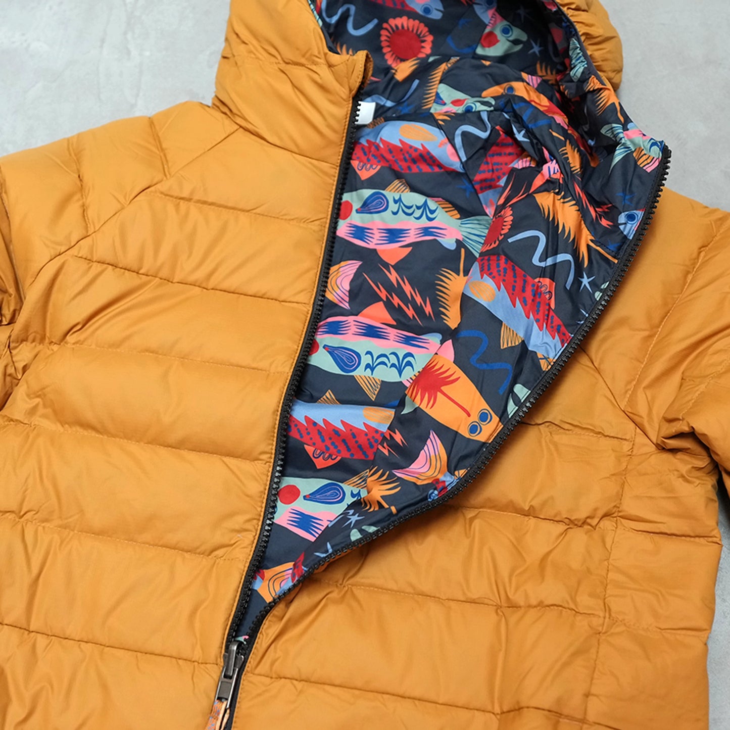 【patagonia】パタゴニア Kids Reversible Down Sweater Hoody "2Color"