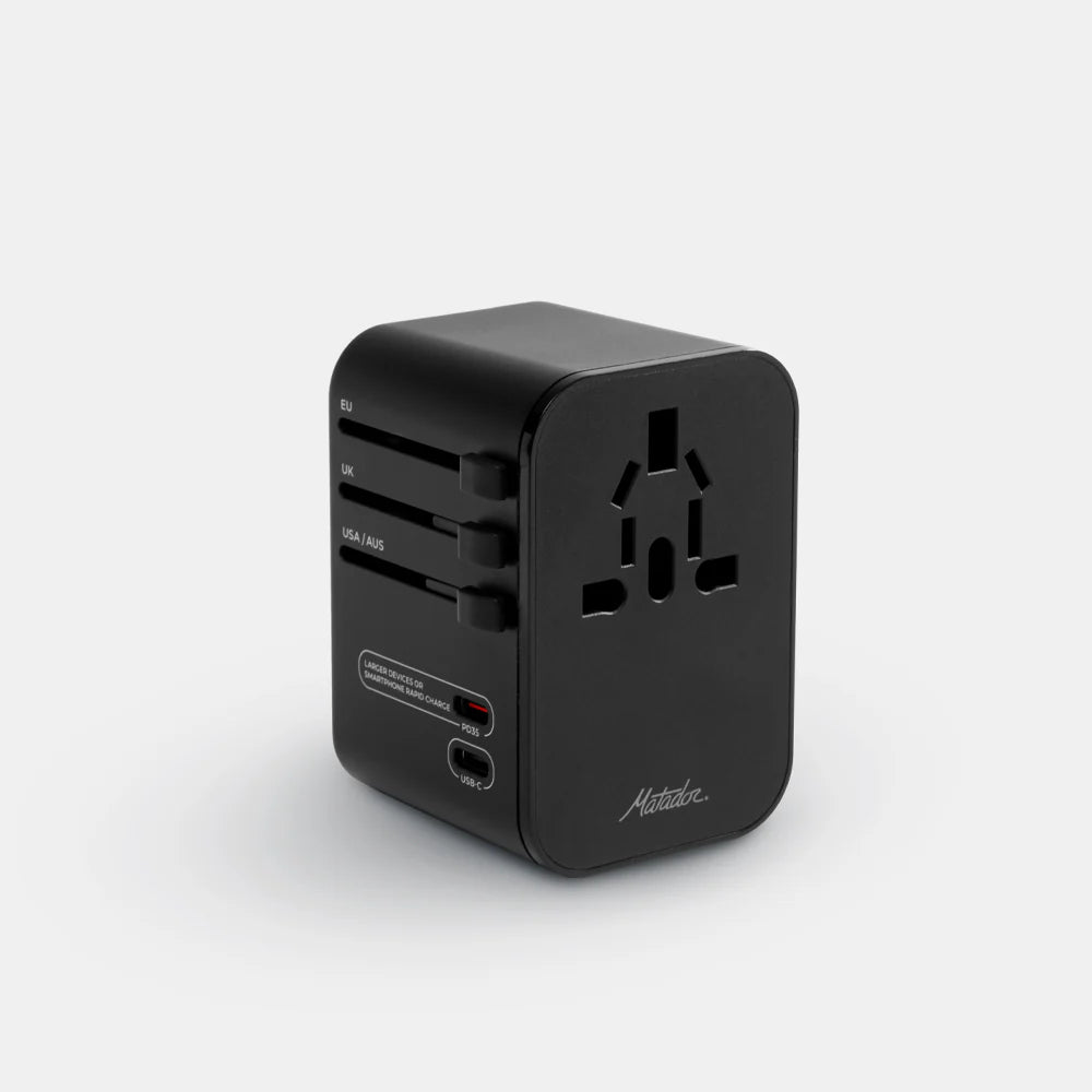 【Matador】マタドール Global Travel Adapter "Black"