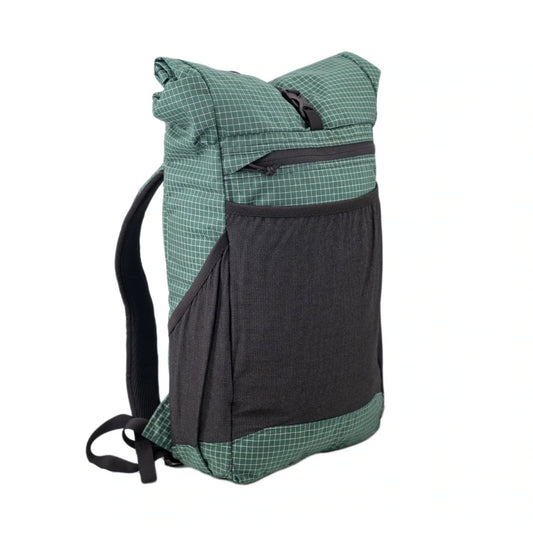 【ULA-Ultralight Adventure Equipment】ウルトラライトアドベンチャーイクイップメント Robic Node "2Color"